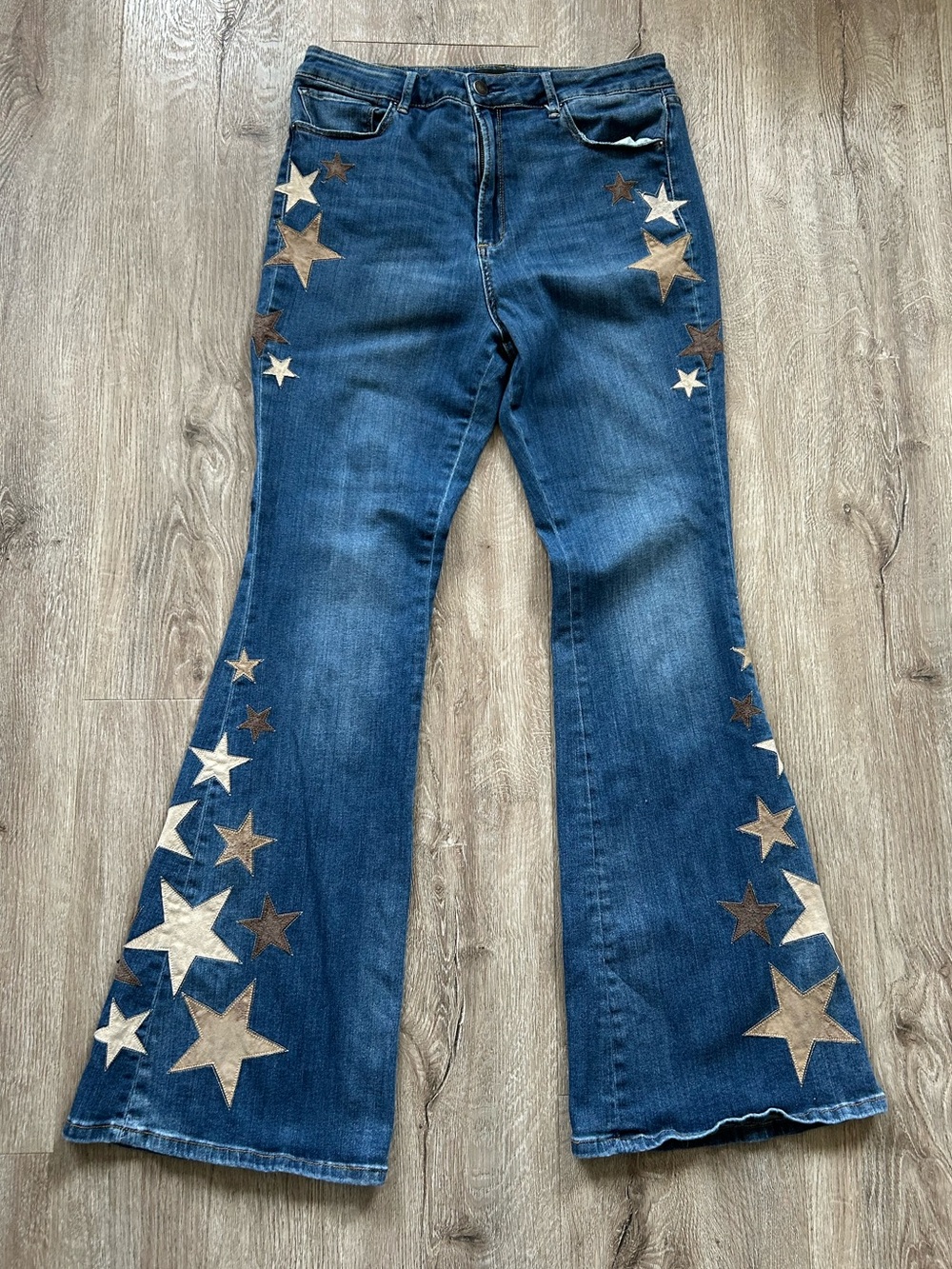 Flared Y2K Western Dark Blue Jeans with Patchwork Cream Stars